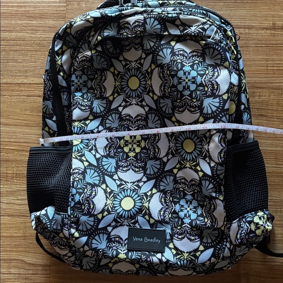 Vera Bradley “Plaza Medallion” Grand XL Backpack - Picture 16 of 16